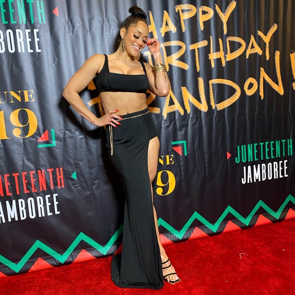 Beautiful 2 piece set Mistress Rocks like new - Picture 2 of 13